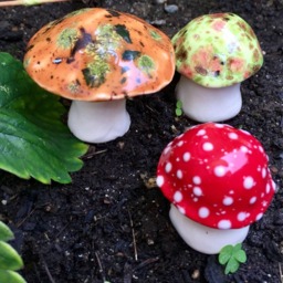 Fairy Mushrooms -Fabulous Fungi Three Hand Crafted Ceramic Toadstools - T203 Garden Statue, Gnome Mushroom, Aquarium Decoration - thumbnail 4