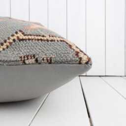 24x24 Kilim Pillow, Sham Pillow Throw, Authentic Cover, Boho Vintage Ethnic Turkish - thumbnail 4