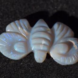 Australian Butterfly Opal Carving Semi-Blackopal Blue Green Fire - 10.2 Cts - thumbnail 3