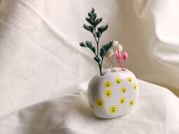 Smiley Face Tiny Vase/Mini Decorative Things With Happy Face Be Happy Gift Funky Home Decor Kawaii Style Modern - thumbnail 1
