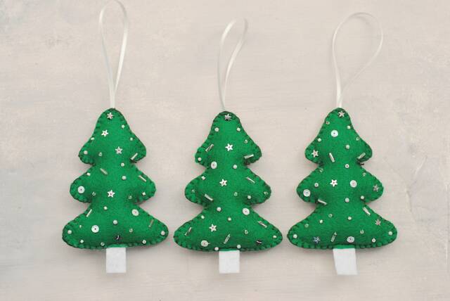 Christmas Tree Felt Beaded Hanging Decoration - Green - Handmade Christmas - image 1