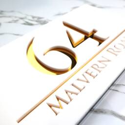 K Smart Sign - Bellissima H3 Laser Cut Matt White & Gold Mirror Floating House Number Signs Door Address Numbers 300mm X 160mm - thumbnail 3