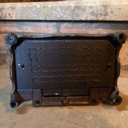 Cast Iron Small Hedgehog Boot Brush Doorstep/Garden Ornament - thumbnail 4