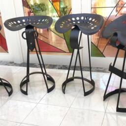 Tractor-Seat Bar Stool - thumbnail 4