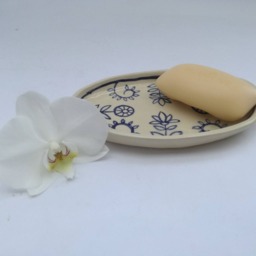 Handmade Pottery Soap Dish Delft Style Floral Jewelry Plate - thumbnail 2