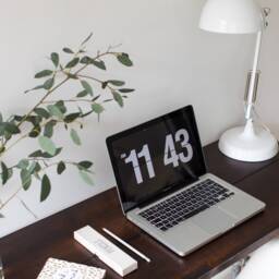 Industrial Style Table/Desk With Steel Legs - thumbnail 3