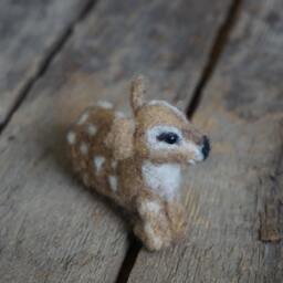 Realistic Needle Felted Fawn - Baby Deer Miniature - thumbnail 3