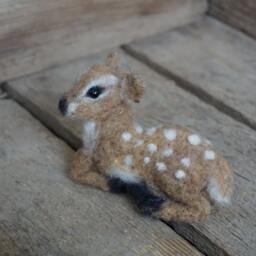 Realistic Needle Felted Fawn - Baby Deer Miniature - thumbnail 2