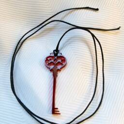 Mombi's Ruby Key - Wee Edition - thumbnail 2