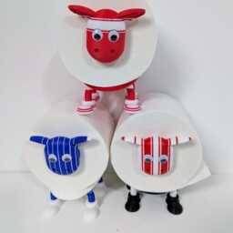 Southampton Sheep Toilet Roll Holder - Funny Football Gift For Him Or Her, Quirky Bathroom Decor Novelty Saints Soccer Fan Present - thumbnail 2