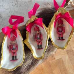 Pink Retro Nutcracker Oyster Shell Ornament. Gold & Cerise Handcrafted Christmas Bauble - thumbnail 2
