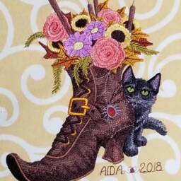 Autumn Themed Embroidered Pillow - thumbnail 2