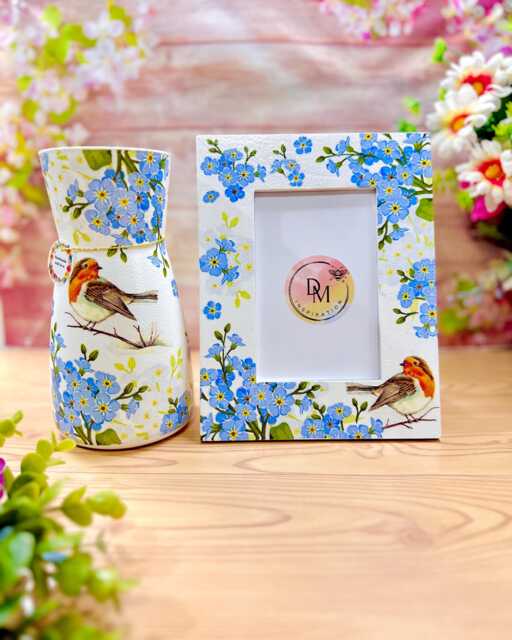 Set Of Robin & Forget Me Not Picture Frame Flower Vase , Floral Frame, Wooden Frame, Flower Frame, Rustic Photo, Vase, Vase For Flower - image 1