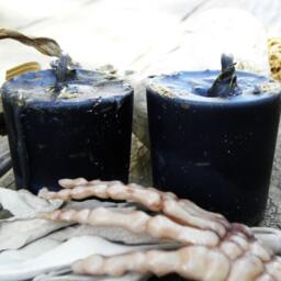 Black Cloak Of Protection Ritual Candles - 2 Loaded Herbal Soy Blend Votives - thumbnail 2