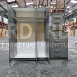 Grey Wardrobe, Triple Wardrobe Ready Assembled Classic 3 Door Mirrored - thumbnail 3