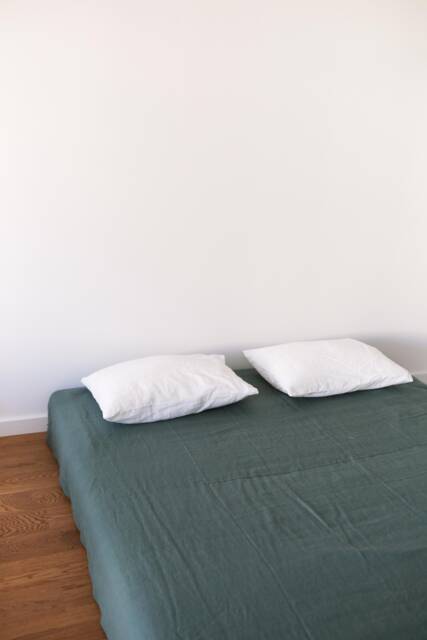 Emerald Green Linen Flat Sheet, European Bedding, Us Full/Queen/King/ Custom Sizes/ Wedding Gift/ Father's Day Anniversary Gift - image 1