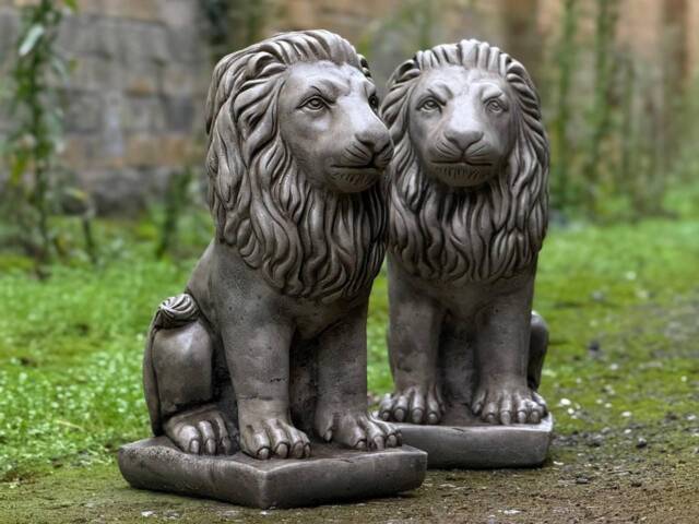 Large Pair Lion Sculpture Stone Lions Statue Majestic Animals Figurine Outdoor Guardian Decor Cement Ornament For Entrances Lover Gift - image 1