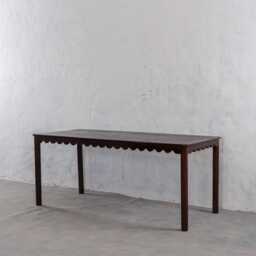 Tarang Dining Table Rustic Farmhouse Scalloped Apron Table