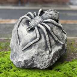 Concrete Spider Sculpture Creepy Garden Ornament Cement Statue Gothic Decoration Stone Insect Figurine Outdoor Halloween Decor - thumbnail 1