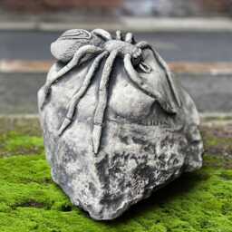 Concrete Spider Sculpture Creepy Garden Ornament Cement Statue Gothic Decoration Stone Insect Figurine Outdoor Halloween Decor - thumbnail 2