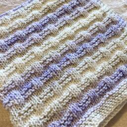 Cosy Hand Knitted Baby Blanket ~ Basket Weave Design Lightweight/Easy Care Acrylic - thumbnail 2