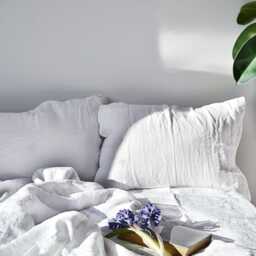 Simple White Complete Linen Bed Set, Duvet Cover, Flat Sheet, Pillowcases. Extra Fast Shipping - thumbnail 2