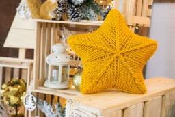 Handmade Christmas Decor Star Shaped Pillow Knit Cushion - thumbnail 1
