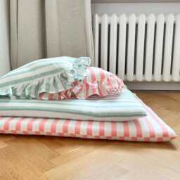 Red & White Striped Linen Play Mat, Quilted Square Nursery Floor Kids Room Rug - thumbnail 3