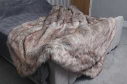 Handmade Faux Fur Throw White & Grey Fleck, Peach Suedette Lining - thumbnail 1