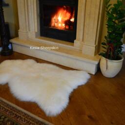 Giant White Sheepskin Rug Genuine Lambskin Fur Area Rug - 120-130cm X 60-80cm - thumbnail 2