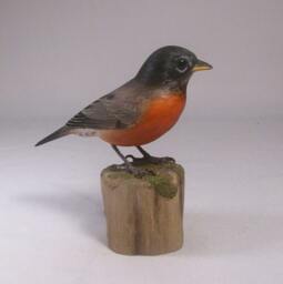5-5/8 Inch American Robin Hand Carved & Painted Wooden Bird