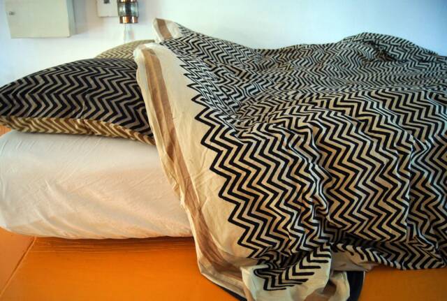 Hand Block Printed Cotton Duvet Cover Geometric Design - Leheria Brown - image 1