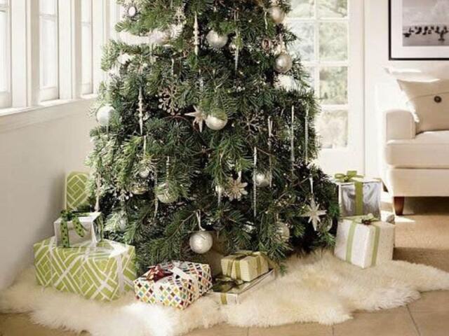 Wow Genuine Natural Lambskin/Sheepskin Rug, Pelt, Soft Long Fur Xl Large Perfect For Christmas Tree Design - image 1