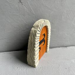 Castle Door Figurine - Garden Ornament Polyresin Figurines Terrarium Supplies Stunning Ornaments Decoration Fairy Homes - thumbnail 2