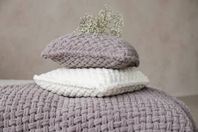 Hand Knitted Chunky Pillow & Blanket Set, Ultra Soft Plush Plaid Cusion - image 1