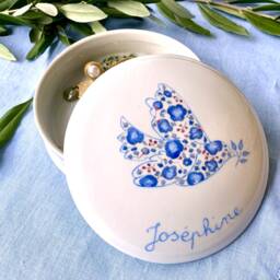 Personalized First Communion Or Confirmation Jewelry Box With Dove & Liberty Blue Print, Hand-Painted Porcelain - thumbnail 3