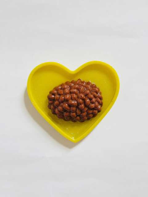 Mini Baked Beans Heart Wall Hanging /Dopamine D??cor/Fake Food/Kitchen D??cor/Food D??cor/Pop Art/Maximalist D??cor/Funny Art/ Unique Gift - image 1
