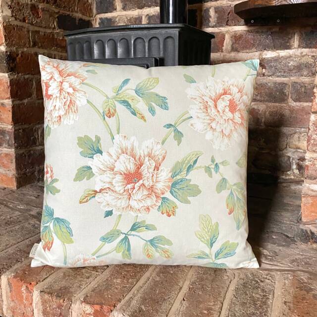 794. Big Flowers On Cream 100% Cotton Cushion Cover. Various Sizes