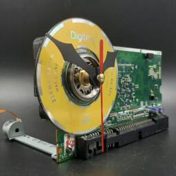 Recycled Computer Part Clock Handmade Tech Accessory - thumbnail 2