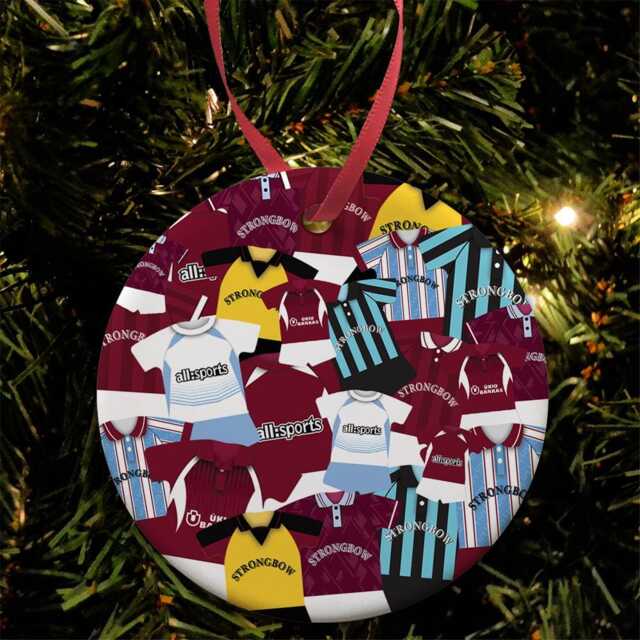 Hearts Kit Mash Retro Shirt Christmas Tree Decoration Bauble Flat Ceramic Great Gift Midlothian Etc Printed in The UK