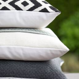 Carbon -- Indoor/Outdoor Dark Gray Woven Pillow Cover Outdoor Sunbrella Lumbar Grey - thumbnail 2