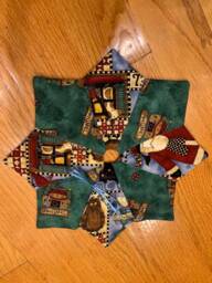 Christmas Tree Skirt, 11 Inch Diameter, Table Top, Tiny, Noah's Ark, Santa, Debbie Mumm, Small, Quilted - thumbnail 1