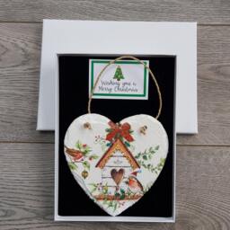 Robin Birdhouse Slate Heart Plaque Christmas Wall Decor - thumbnail 3