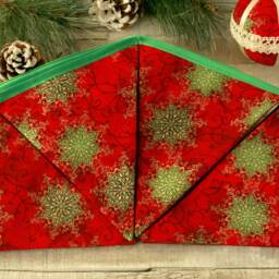 Red & Green Christmas Bunting Mandala Festive Garland - thumbnail 3
