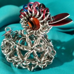 Two Face Duck Yeah Rubber Ducky - A Freestanding Chainmaille Sculpture Of Rubber Duck - thumbnail 3