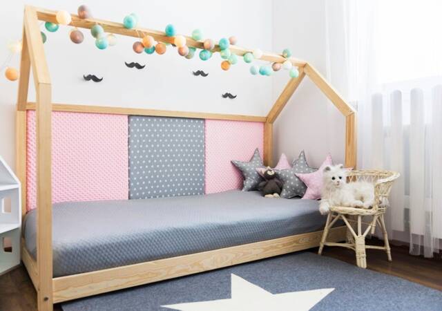 Children's Bed/House 100 X 200 cm + 4 Panels - Large - image 1