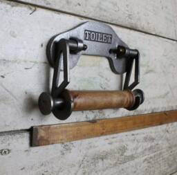 For??t Albert Industrial Rustic Hand Forged Wood Handle Vintage Toilet Roll Holder in Antique Iron