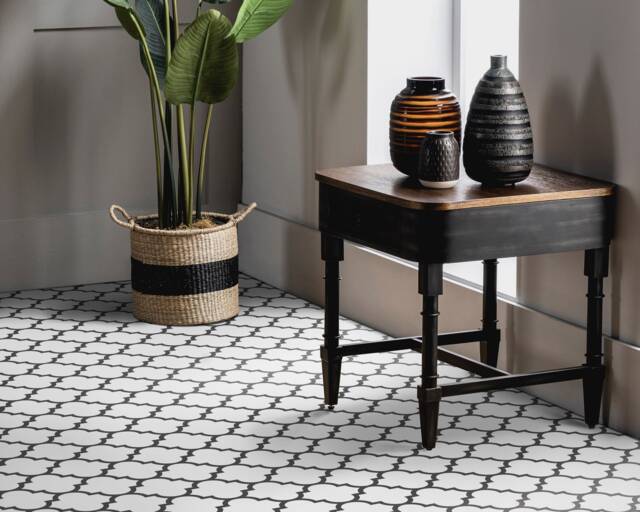 Moroccan Simple Lantern Shapes Vinyl Flooring, White Luxury Black Nursery Oriental Office Decor, Gift For Her - image 1