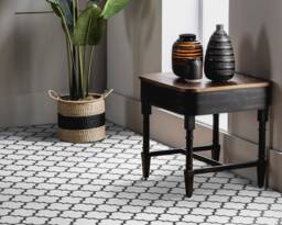 Moroccan Simple Lantern Shapes Vinyl Flooring, White Luxury Black Nursery Oriental Office Decor, Gift For Her - thumbnail 1