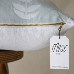 Scandinavian Floral Lumbar Pillow Cover, 14x24 Linen, Mid-Century Style - thumbnail 4